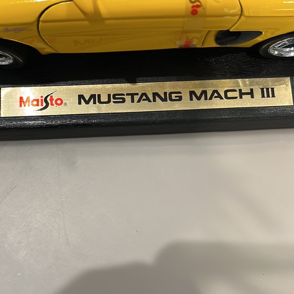 Like new MAISTO Mustang Mach III - Picture 5 of 5